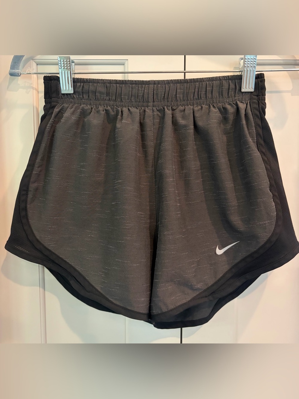 Nike Tempo Women's Dri-FIT Mid-Rise Brief-Lined Running Shorts, Size XS